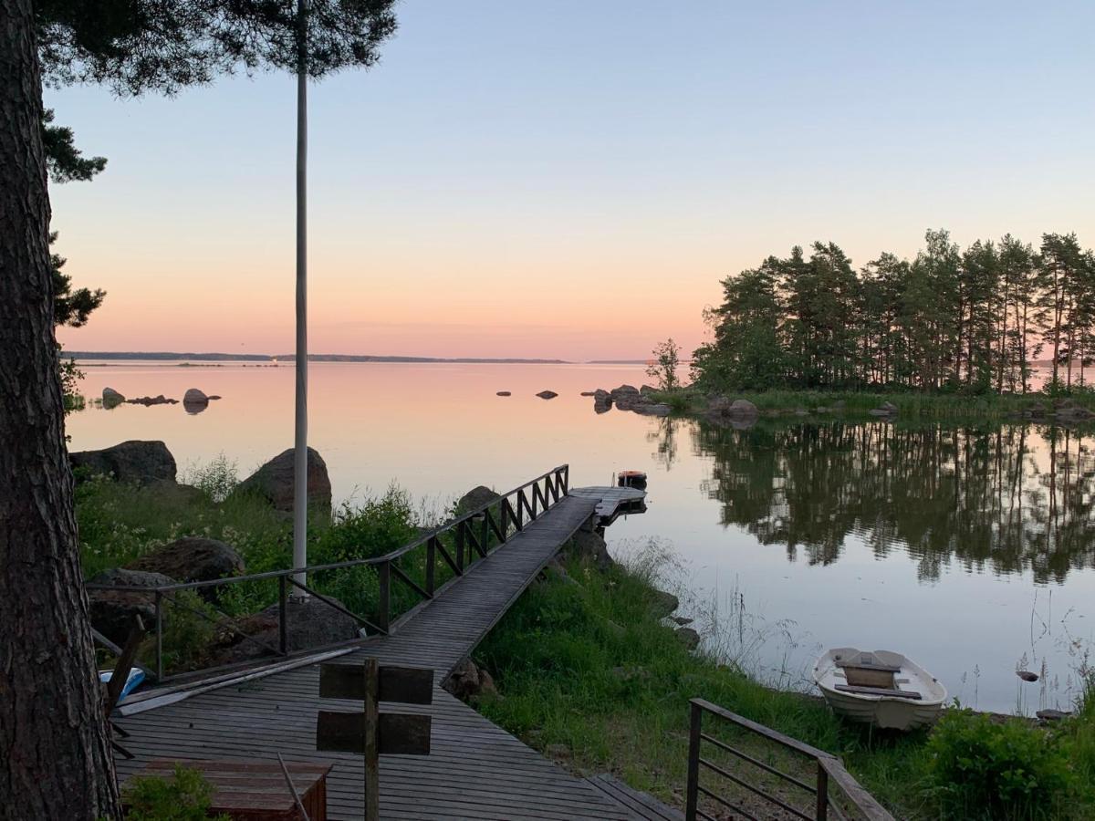 Villa Vaenvik Pyhtaeae Siltakylä Esterno foto